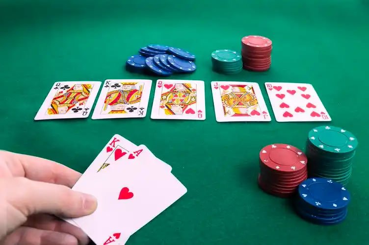 Arena tembak ikan pokerkiukiu dengan senjata canggih laser dan bom nuklir untuk memburu ikan besar